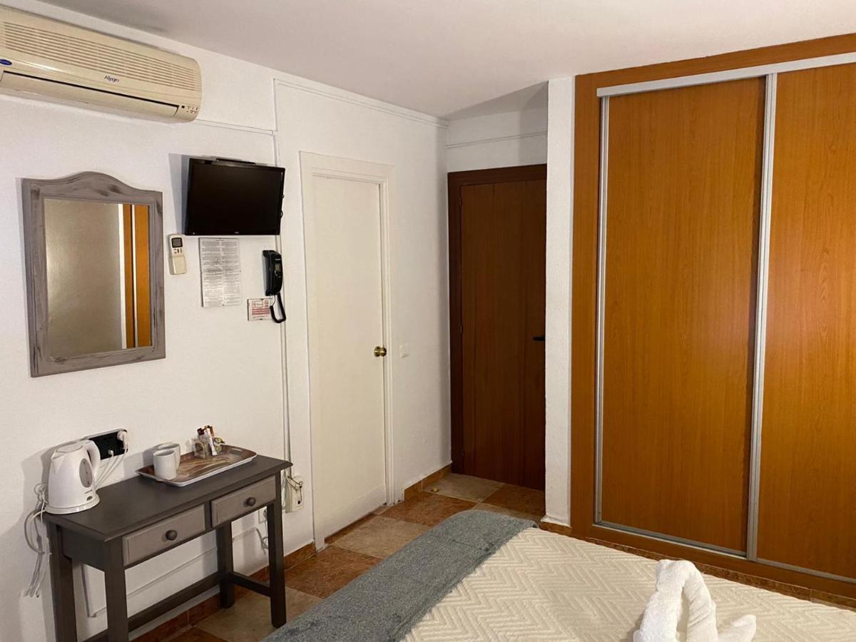 Hotel Virgen del Rocio II Torremolinos Exterior foto
