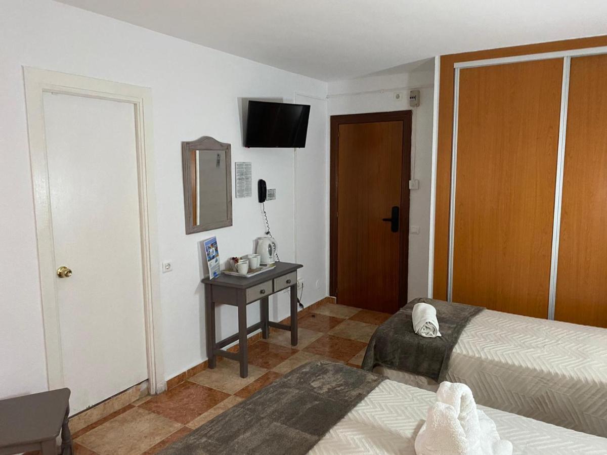 Hotel Virgen del Rocio II Torremolinos Exterior foto